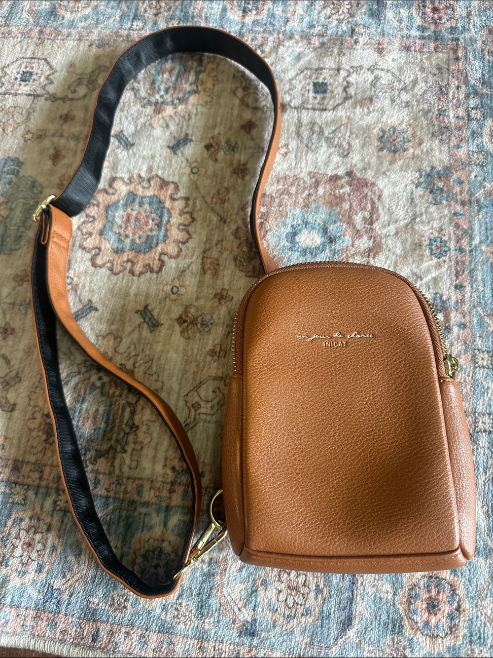 Tan Leather Crossbody Messenger Bag - inicat
